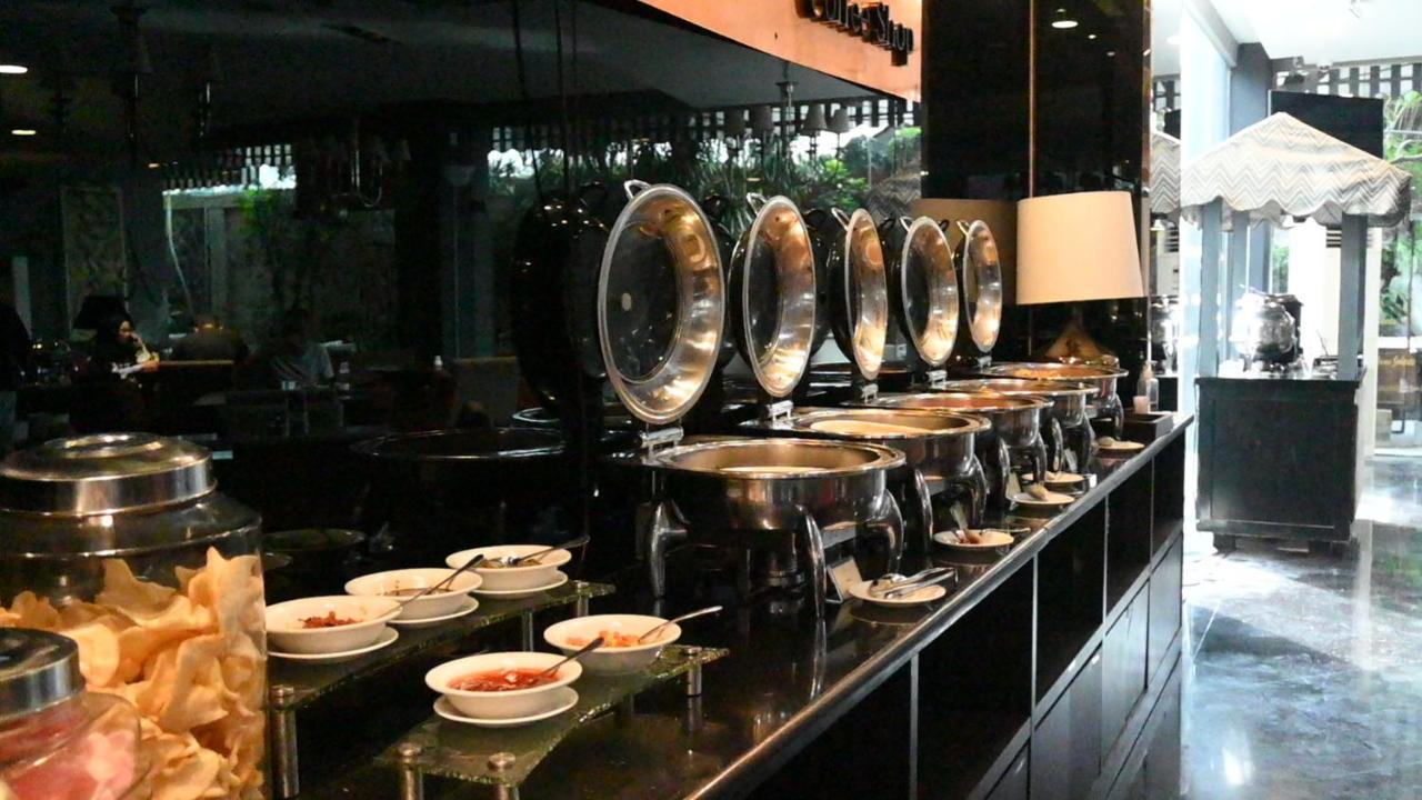 Amaroossa Cosmo Jakarta Exterior photo